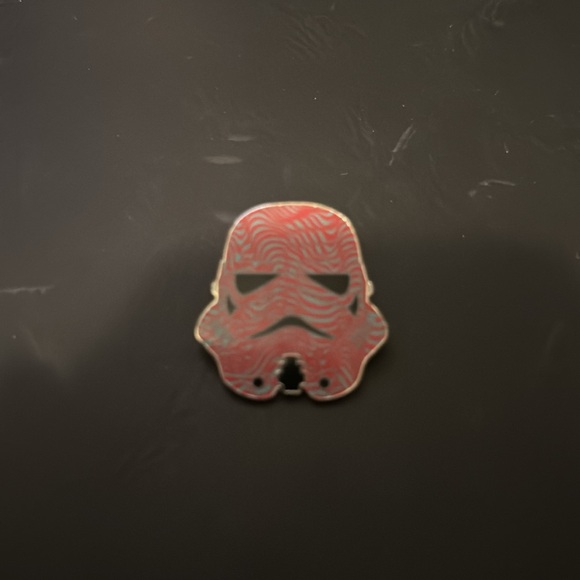 Star Wars Disney Mystery Pin Stormtrooper Helmet Wavy Lines - Picture 3 of 3